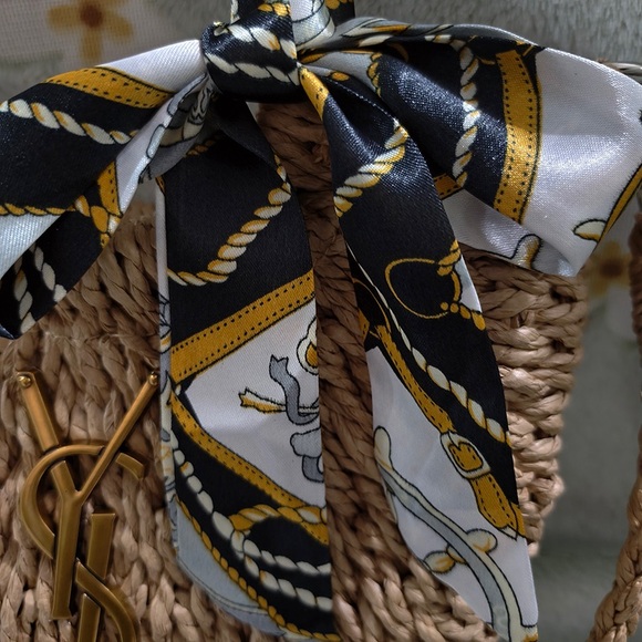 Saint Laurent Half-Circle Straw Bag - Picture 4 of 11